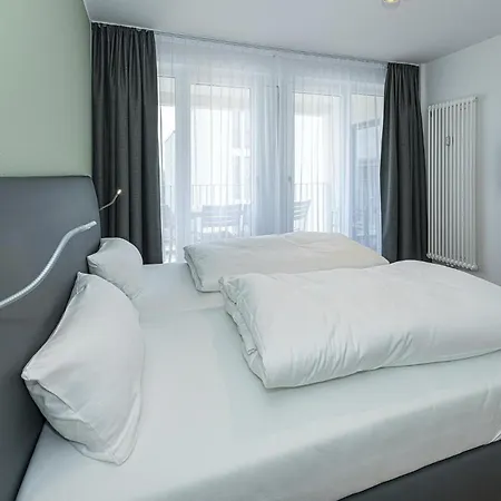 Deichhaeuser Anna Kueste Deichhaeuser Anna Kueste 7-24 Bensersiel